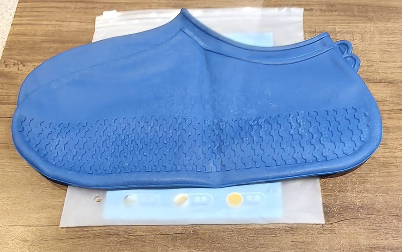 Blue Non-Slip Silicone Rain Reusable Anti skid Waterproof Fordable Boot Shoe Cover (1 Pair) Blue Non-Slip Silicone Rain Reusable Anti skid Waterproof Fordable Boot Shoe Cover (1 Pair)